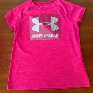 Under Armour t - shirt, size YXL, color pink